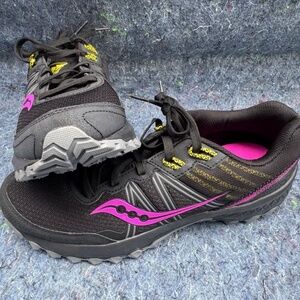 Sacouny Women’s Trail Running Shoes